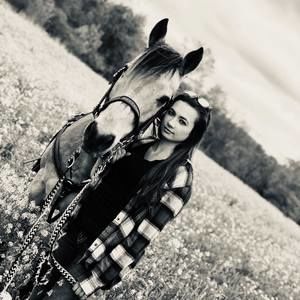 Meet your Posher, Savannah